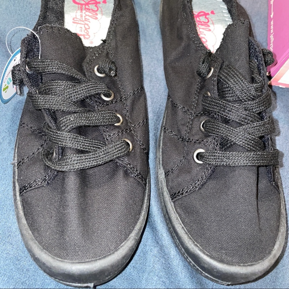 Jellypop Womens Dallas Lace-Up Canvas Sneakers